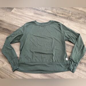 Vuori Long Sleeve Crewneck Top – Olive Green | Size M